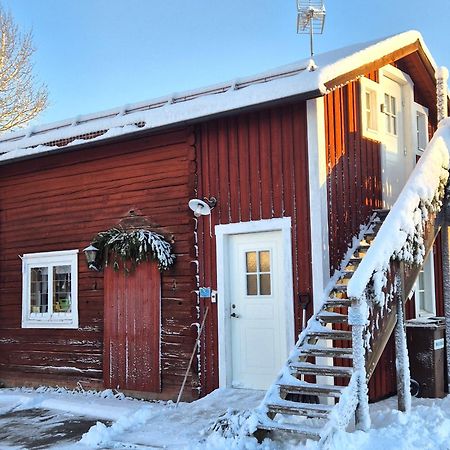 Отель Rutsbrogarden Rutan Экстерьер фото