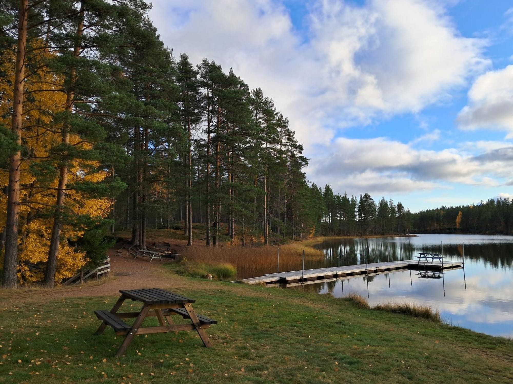 Отель Rutsbrogarden Rutan Экстерьер фото